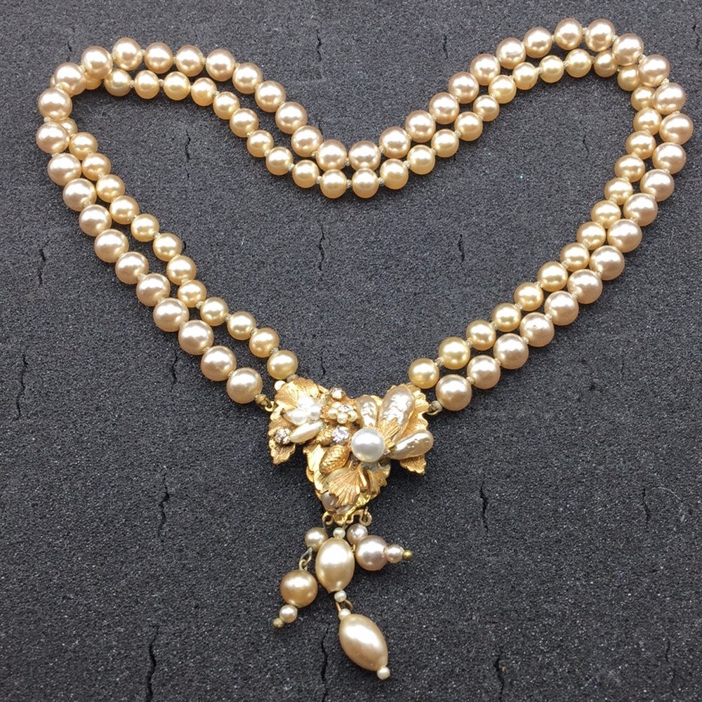 Vintage Eugene Schultz pearl choker/necklace